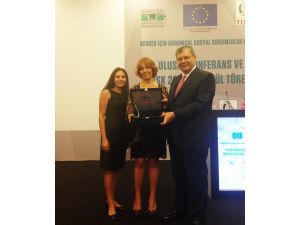 Tisk’ten Borusan’ın “Annemin İşi Benim Geleceğim” Projesine Ödül