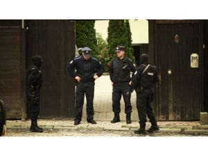 Kosova’da 12 Cami İmamı Anayasal Düzene Karşı Suç İşlemekten Gözaltına Alındı