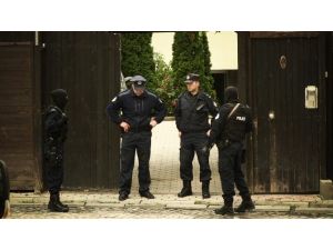 12 Cami İmamı Gözaltında