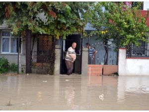 Pınarça Deresi Taştı Evleri Su Bastı