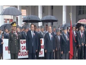 ’’Bana Şemsiye Tutuldu’’