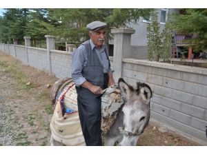 Cumhuriyet Örnekköyde Vatandaşlar Su Sıkıntısı Çekiyor