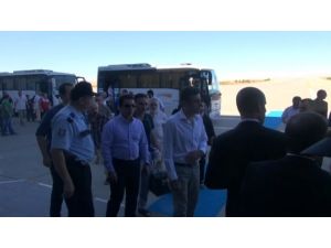 Yurda Böyle Giriş Yaptılar
