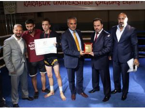 Muay Thai Süper Lig 3. Ayak Turnuvası Nefes Kesti