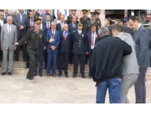 Gazinin İmdadına Komutan Yetişti