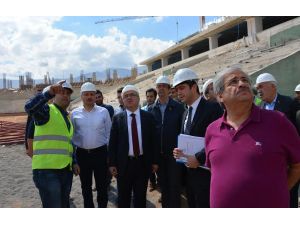 Malatya Arena Stadında Çalışmalar Devam Ediyor