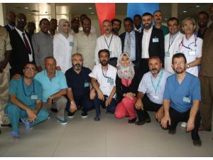 Somali Cumhurbaşkanı Türk Hastanesini Ziyaret Etti