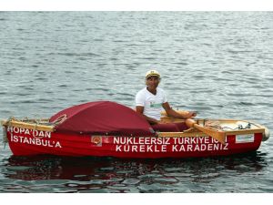 Nükleere Kürekle Protesto
