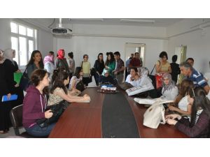 Silopi’ye Atanan Öğretmenleri Şube Müdürü Karşıladı