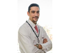 Kendini Özgür Hisseden Çocuk Süt İçiyor