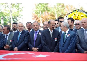 Aşık Şeref Taşlıova Dualarla Uğurlandı