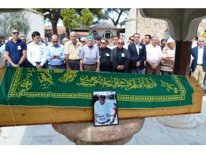 Ünlü Yapımcı Güner Namlı Gözyaşları İçinde Toprağa Verildi
