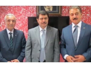 İstanbul’un Yeni Valisi Veda Ziyaretlerine Başladı