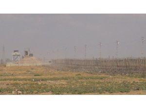 ’’Kapı’’da Sessiz Bekleyiş
