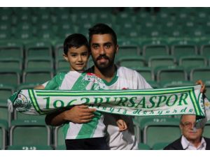 Bursaspor Taraftarı Beşiktaş Maçına İlgi Göstermedi