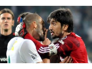 Sahada Başladı, Tribünlere Sıçradı