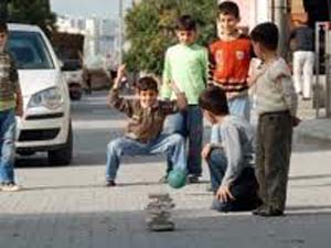 Sokak Oyunları Çocukların Kilolarını Dengede Tutar