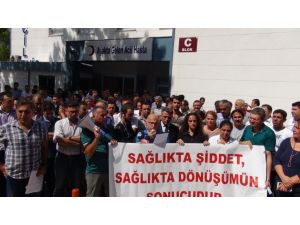 Hastanenin Güvenlik Görevlisine Saldırı Protesto Edildi