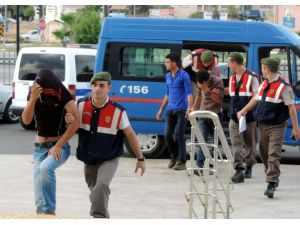 Açamadıkları Kasayı Araziye Bırakıp Kaçtılar