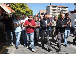 Somalı Madenciler Bankaları Protesto Etti