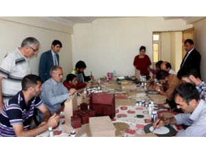 (Özel Haber) Ağrılı Engelliler Artık Ahşap Hediyelik Eşya Yapımcısı