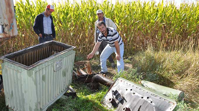 Hırsızlar Trafonun Kablolarını Çaldı