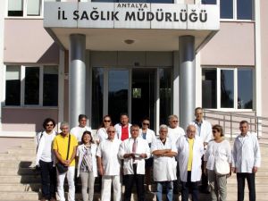 Diş Hekimlerinden Taslak Yönetmelik Tepkisi