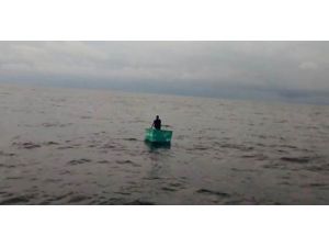 Bir Hafta Mahsur Kaldığı Açık Denizde Martı Ve Kaplumbağa Yiyerek Hayata Tutundu