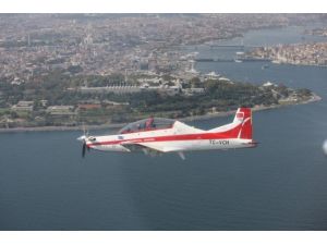 Hürkuş İstanbul Semalarında
