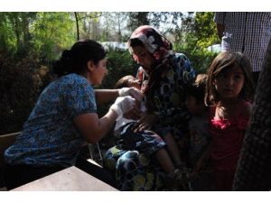 Suriyelilere Yardım Çalışmaları Aralıksız Sürüyor