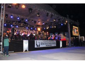 Neşet Ertaş Türkülerini Farklı Seslendirdiler