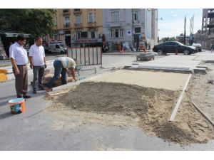 Taksim Meydanına Yaya Kaldırımı