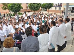 Çomü Doktorlarından Saldırıya Kınama