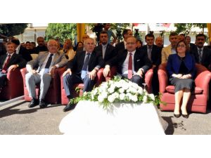 Akdoğan: “Biz Mazluma Kimliğini Sormuyoruz”