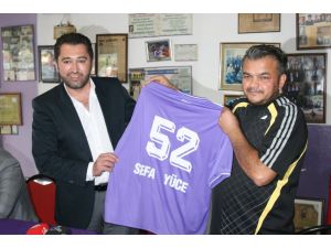 Eski Futbolcudan Orduspora Destek