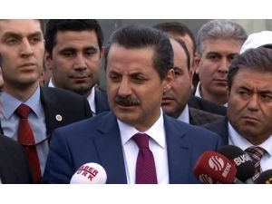 Bakan Çelik Sınır Hattında Konuştu