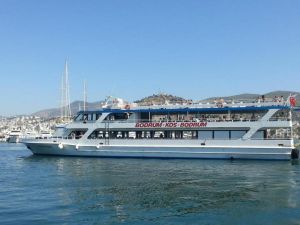 Yunanistan Türk Feribotuna El Koydu