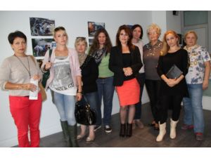 Ukraynalı Kadınlar Acılarını Fotoğraf Sergisi İle Anlattılar