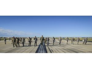 İncirlik Üssünde Enkaz Yürüyüşü