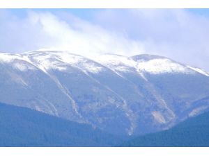 Ilgaz Dağına Yılın İlk Karı Düştü