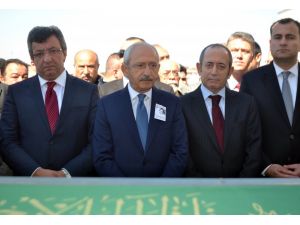Chp Genel Başkanı Kılıçdaroğlu, Yazar Talip Apaydın’ın Cenaze Namazına Katıldı