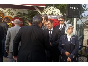 Bakan Eroğlu, Kayınpederini Son Yolculuğuna Uğurladı