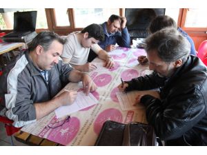 Sertifikalı Eller Kurban Kesecek