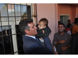Feyzioğlu Batmana Sığınan Yezidileri Ziyaret Etti