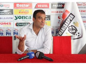 Manisaspor’da İki Oyuncu Kadro Dışı Kaldı