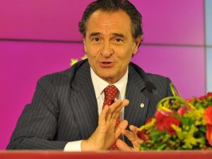 Sahaya Çıkıp Savaşımızı Vereceğiz