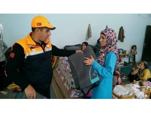 Suriyelilere Battaniye Yardımı