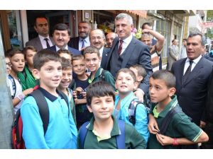 Of’ta Yaralar Sarılıyor