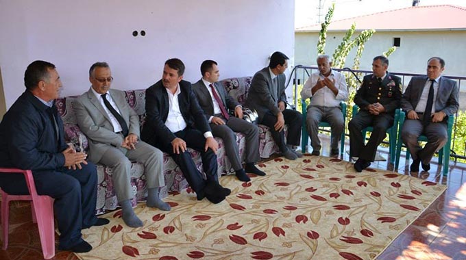 Türkoğlu’da Şehit Ailelerine Bayram Ziyareti