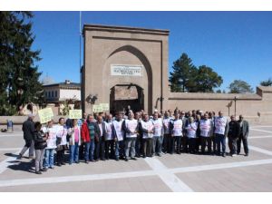 Alevi Dernekleri Zorunlu Din Dersine Karşı Yürüdü